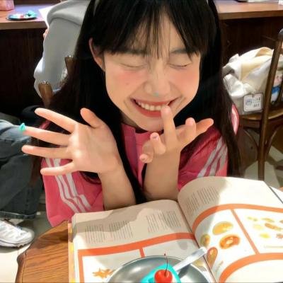 女子戏班封面
